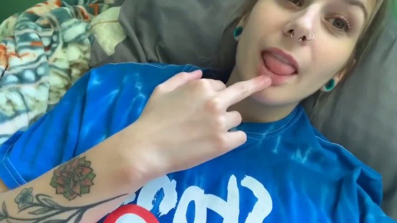 Aria Chantal in squirt bukkake lesbo — leaked lesbo video