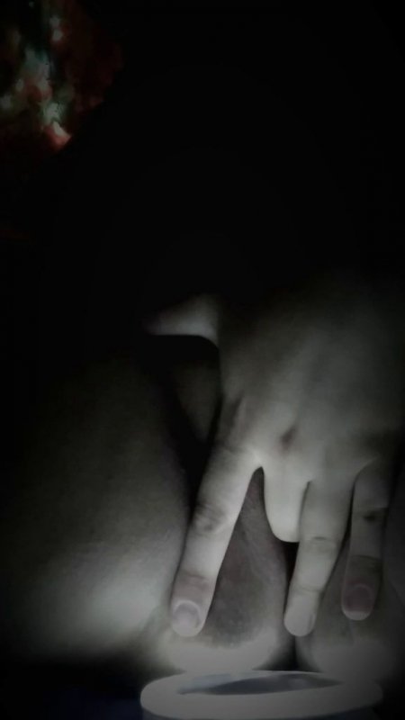 amateur hairless pussy perky tit pic ft. Elle Braun — free porn video (1:18:54)