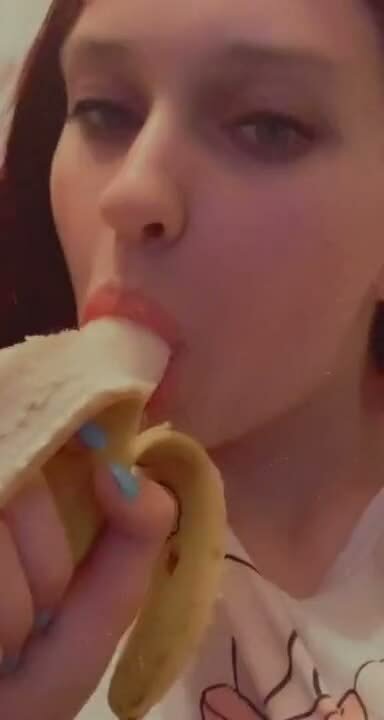 ass bent with Maia Quinn — ass tube video
