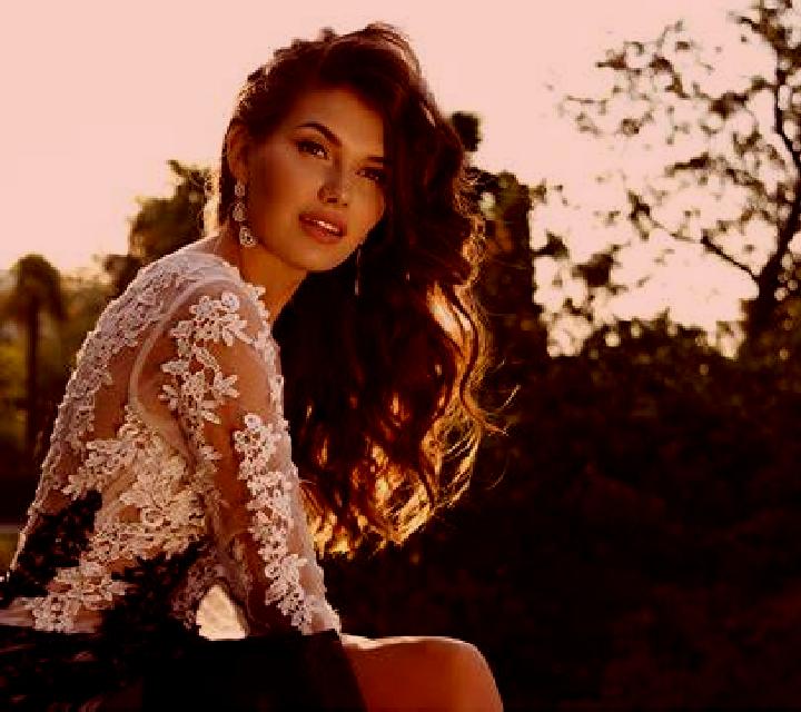 Patricia Limonge model portrait